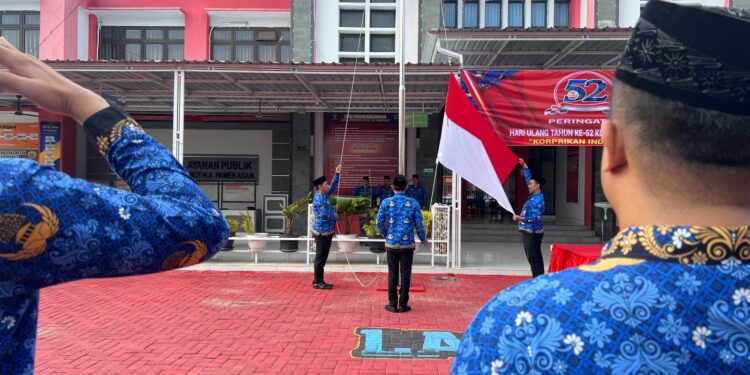 Dirgahayu Korpri ke 52, Lapsustik Pamekasan Kibarkan Bendera Merah Putih