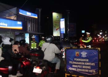 Kryd akhir pekan