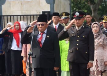Ketua DPRD Kota Sukabumi Pimpin Upacara Ziarah Nasional Hari Pahwalan