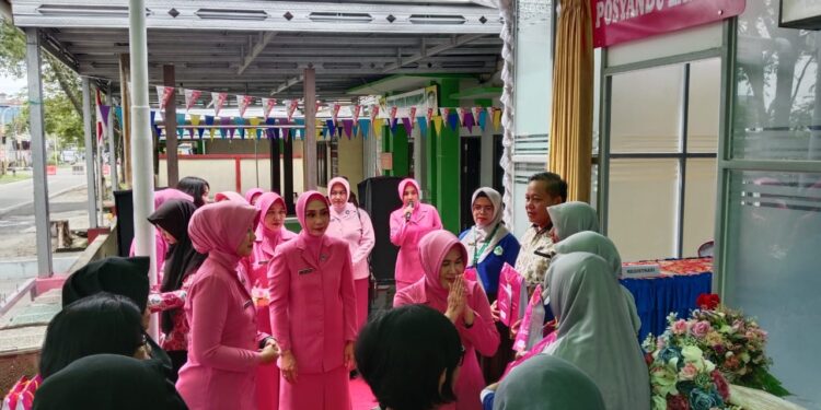 Ibu Ketua Bhayangkari Daerah Kalimantan Tengah Resmikan Posyandu Lansia Pengurus Cabang Kotim