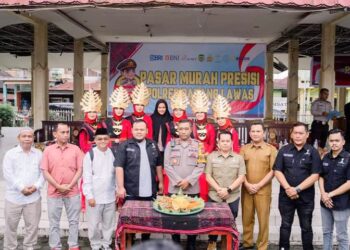 Polres Padang Lawas bersama BPC HIPMI, Pemkab dan PT PHS Group Gelar Pasar Murah Presisi