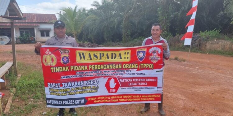 Cegah TPPO, Polsek Parenggean Sosialisasi Kepada Warga Masyarakat