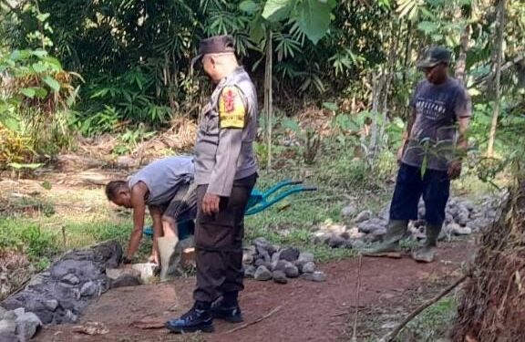 Ops Mantap Brata, Polsek Sukadana Polres Ciamis Patroli Dialogis ke Warga Pabrik