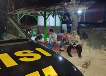Berikan Rasa Nyaman, Polsek Cijeungjing Polres Ciamis Intens Patroli Biru di Malam Hari