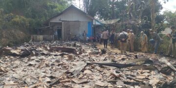 Polsek Cireunghas cek kebakaran rumah rumah di kp. Cadas gantung rt.05/04 desa bencoy kecamatan cireunghas kab. Sukabumi