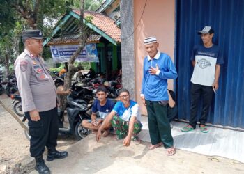 Cipta Kondisi Operasi Matap Brata 2023/2024, Polsek Pamarican Polres Ciamis Kunjungan Silaturahmi kepada Warga Desa Sukahurip