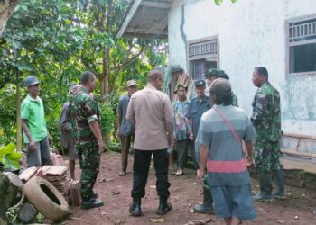 Jumat Curhat, Polsek Sukadana Polres Ciamis Ngobrol Bareng Warga di Dusun Cikondang
