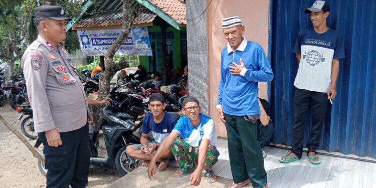 Cipta Kondisi Operasi Matap Brata 2023/2024, Polsek Pamarican Polres Ciamis Kunjungan Silaturahmi kepada Warga Desa Sukahurip