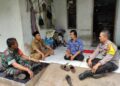 Jaga Kondusifitas Kamtibmas, Polsek Cijeungjing Polres Ciamis Kunjungan Silaturahmi kepada Kepala Desa Kertaharja