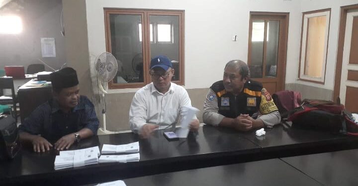 Ops Mantap Brata, Polsek Cikoneng Patroli Dialogis ke Warga Desa Cimari