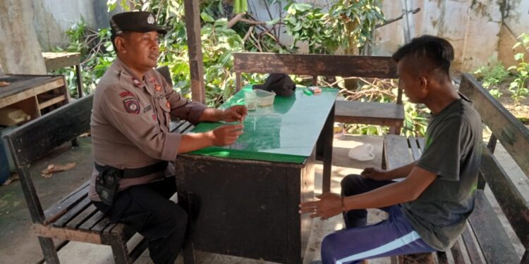 Ops Mantap Brata, Polsek Pamarican Polres Ciamis Silaturahmi Bareng Warga di Mapolsek