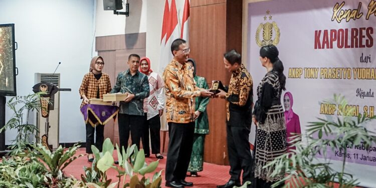 Emosional dan Hangat , Bupati Ciamis Sambut Kapolres Baru di Acara Kenal Pamit