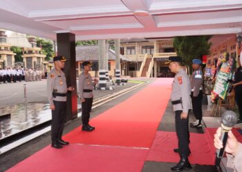 Tradisi Farawel Parade Pimpinan Baru Polres Ciamis Polda Jabar