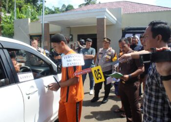 Rekontruksi Kasus Pembunuhan Sopir Taksi Online di Sukabumi, Dua Tersangka Peragakan 64 Adegan
