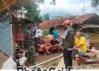 Koramil 1003/Tanjungkerta Kodim 0610/Sumedang Serda Cecep Darsono Laksanakan Komunikasi Sosial