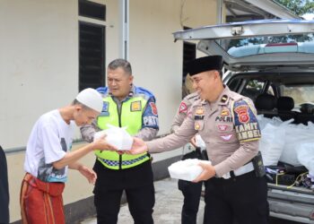 jum'at berbagi