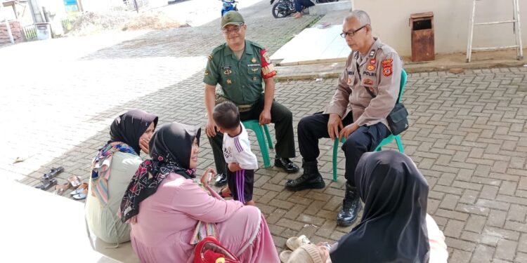 Beri Rasa Aman, Polsek Sukadana Polres Ciamis Kunjungan Silaturahmi kepada Warga Desa Sukadana