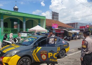 Cipta Kondisi, Personel Sat Samapta Polres Ciamis Giat Himbauan Kamtibmas di Pasar Imbanagara Ciamis