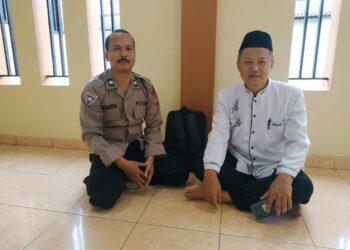 Beri Rasa Aman, Polsek Cimaragas Polres Ciamis Giat Kunjungan Silaturahmi kepada Warga Gandapura Desa Janggala