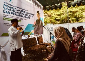 KH.Toyyib Mubarok Caleg Partai PPP Bersama Anggota DPR RI Berikan Sosialisasi KIE BPOM