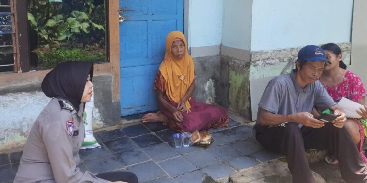 Ops Mantap Brata, Polsek Ciamis Polres Ciamis Patroli Dialogis Warga Saguling Beri Imbauan Kamtibmas