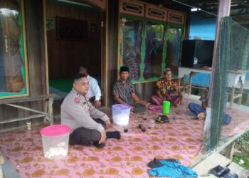 Cooling Sytem, Bhabinkamtibmas Polsek Ketapang Laksanakan Door To Door System