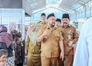 Gus yani resmikan museum kanjeng sepuh dan pasar rakyat
