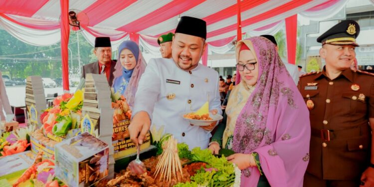 HUT Pemkab dan Hari Jadi Kota Gresik, Bupati Gus Yani Apresiasi Keterlibatan Masyarakat Dalam Membangun Gresik