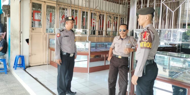 Tiga Personel Samapta Patroli Dialogis Sasar Tiga Lokasi Cipta Kondisi Ops Mantap Brata