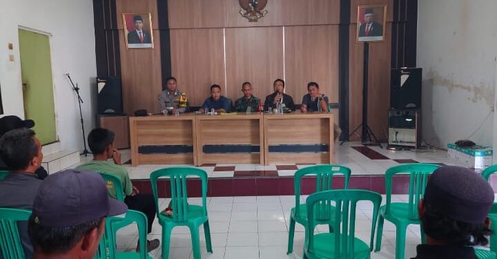 Polsek Ciamis Polres Ciamis Beri Bimtek Petugas Pengamanan TPS di Kelurahan Benteng Ciamis