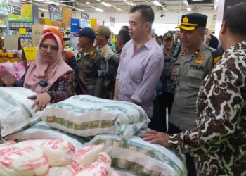 Sidak Kebutuhan Pokok, Wabup Pastikan Stabilisasi Pasokan Dan Harga Pangan Aman Selama Ramadan