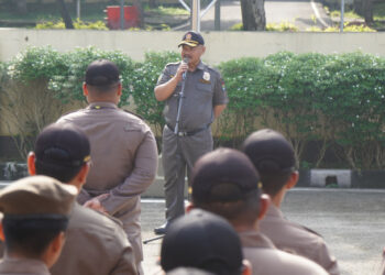Kasat Pol PP Beri Apresiasi Anggotanya, Sukses Pengamanan Lebaran Dan Penertiban Pasar Kutabumi