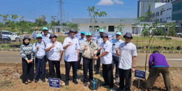 RSUD Tigaraksa Hijaukan Lingkungan dengan Penanaman 150 Bibit Pohon