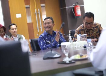 Gelar Operasi, Satpol PP Sita Ratusan Minuman Beralkohol dan Obat Daftar G Ilegal