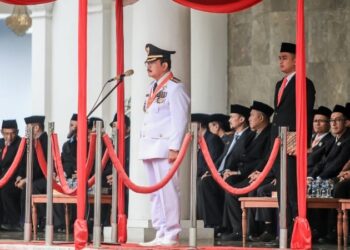 Menjadi Inspektur Upacara Pada Peringatan Hardiknas dan Hari Otonomi Daerah, Ini Pesan Pj Bupati Ciamis