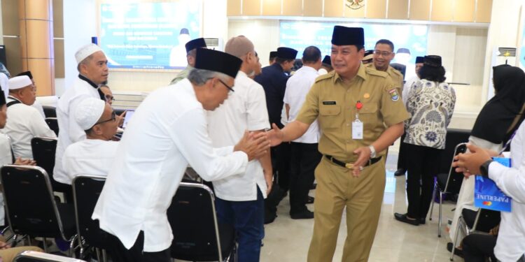 Sekda Minta Ketua Regu dan Rombongan Haji Layani Jamaah Sepenuh hati