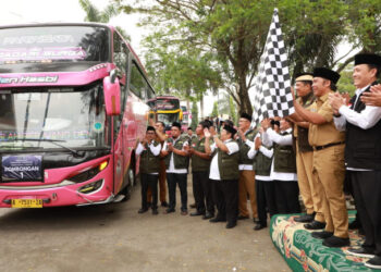 Pj Bupati Tangerang Lepas Jemaah Calon Haji Glombag Pertama Asal Tangerang