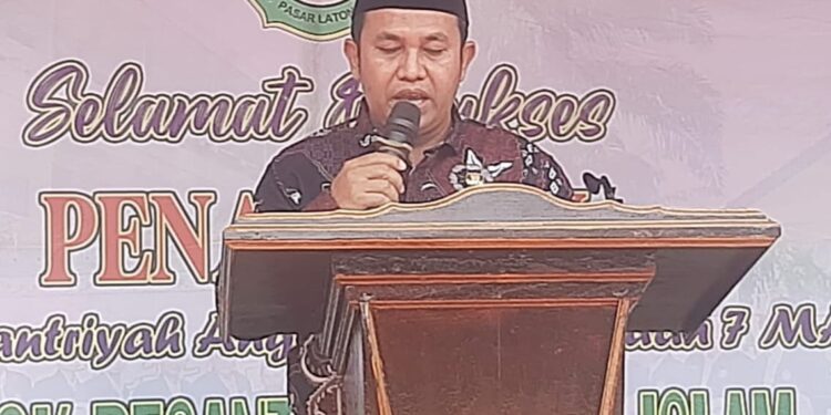 261 Santri yah MTs dan MA Ponpes Robi’ul Islam ikuti Khatam Qur’an dan Penammatan