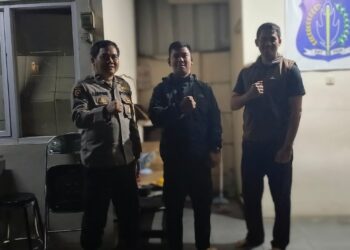 Antisipasi Gukamtibmas, anggota patroli  Polsek Warudoyong Polres Sukabumi Kota Gencar Laksanakan Patroli Malam Hari.