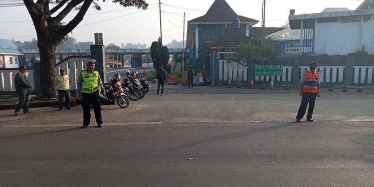 Wujudkan Tertib Berlalulintas, Polsek Baros Giatkan Pelayanan Pagi