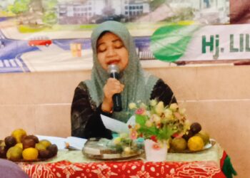Hebat !!! Hj.Lilik Fraksi PPP Membuka Pola Pikir Kaum Wanita Di Public Hearing