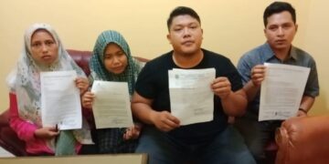 Perangkat Desa Dipecat dan Tak Terima Gaji Enam Bulan di Paluta Adukan Nasibnya ke Jokowi