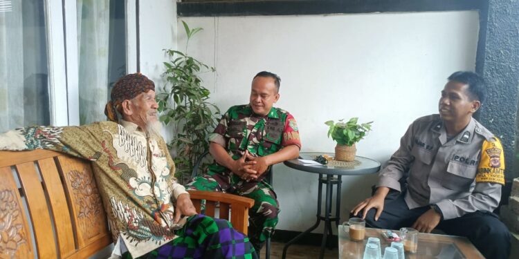 Pererat Silaturahmi, Sinergitas TNI-Polri Sambangi Tokoh Masyarakat