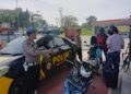 Unit Samapta Polsek Sukalarang Laksanakan Patroli Dialogis Untuk Menjamin Keamanan Masyarakat