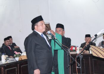 Sufriady Halomoan Hasibuan S.Pd, SH, MM Dilantik Menjadi Wakil Ketua DPRD Padang Lawas