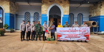 Peringati Hut Bayangkara ke 78 Polsek Parenggean, Laksanakan Bakti Religi di Tempat Ibadah