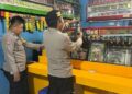 Cegah Peredaran Miras, Polsek Sukalarang Gencarkan Razia Miras Ke Kios – Kios Jamu