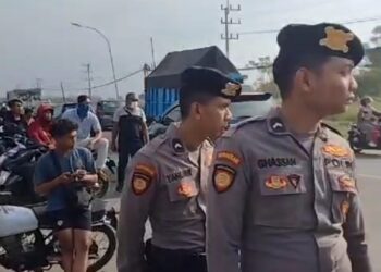 Aliansi GenPABUMI Gresik Marah Hingga Aksi Turun Jalan Hadang Bus Pekerja , Tuntut PT.Chiyoda