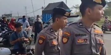 Aliansi GenPABUMI Gresik Marah Hingga Aksi Turun Jalan Hadang Bus Pekerja , Tuntut PT.Chiyoda