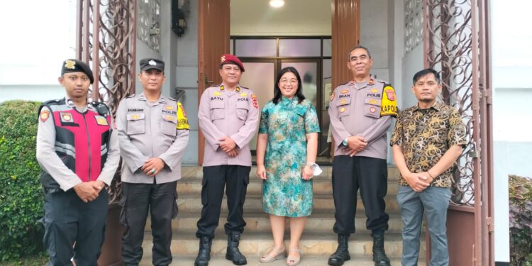 Minggu kasih. Polsek Baros wujudkan keamanan dan kenyamanan Kebaktian Gereja Sidang Kristus